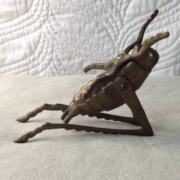 VTG Large Brass Grasshopper; Missing antennae, Avant Garde, Collectible, Stylish - Picture 4 of 5